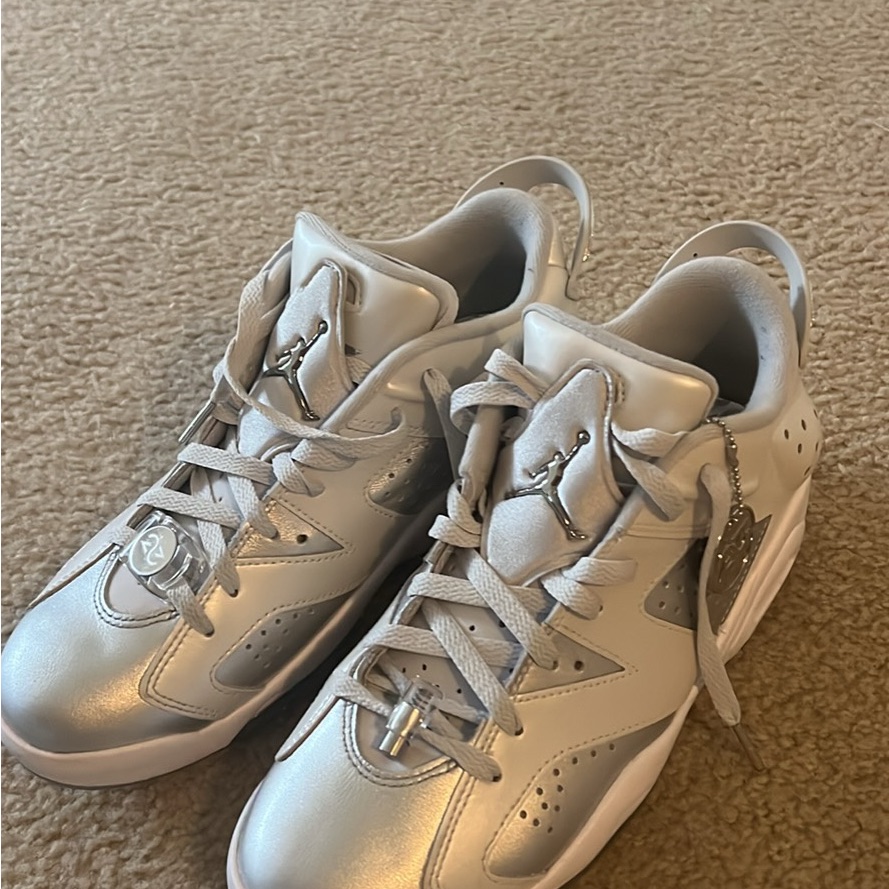 Jordan Men's Metallic Silver Sneakers